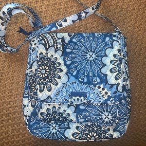 NWT Vera Bradley messenger/mailbag